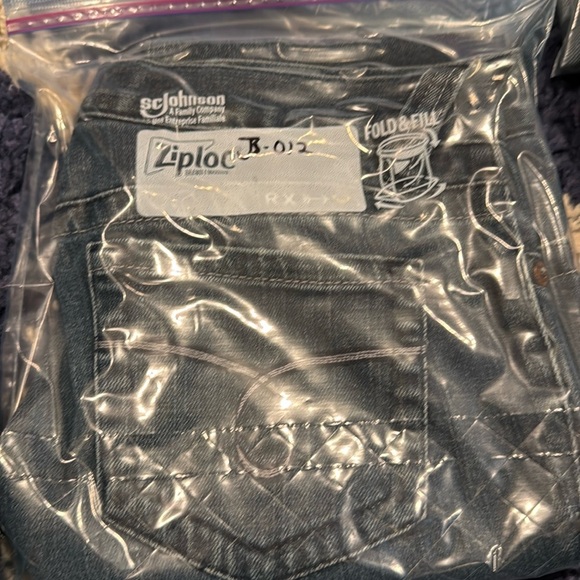 Roxy Women’s Denim Skinny Fit Straight Leg Jeans Medium to Dark Wash Size 3 EUC - Picture 9 of 9